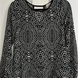 Eyelash Couture Black And White Abstract Blouse Women’s Size XS RN# 96457
